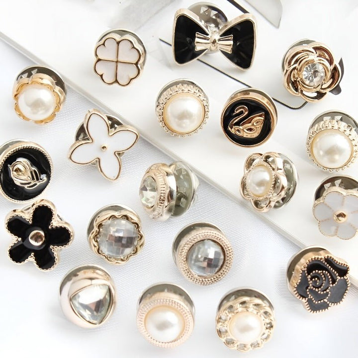 Small alloy brooch clips 1–1.8 cm | secure fastening for blouses &amp; scarves | lightweight &amp; reusable | set of 2