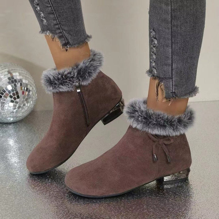 Damen gefütterte Wildleder-Stiefeletten | Warme Ankle Boots mit Kunstfellbesatz, rutschfester Gummisohle und niedrigem Blockabsatz