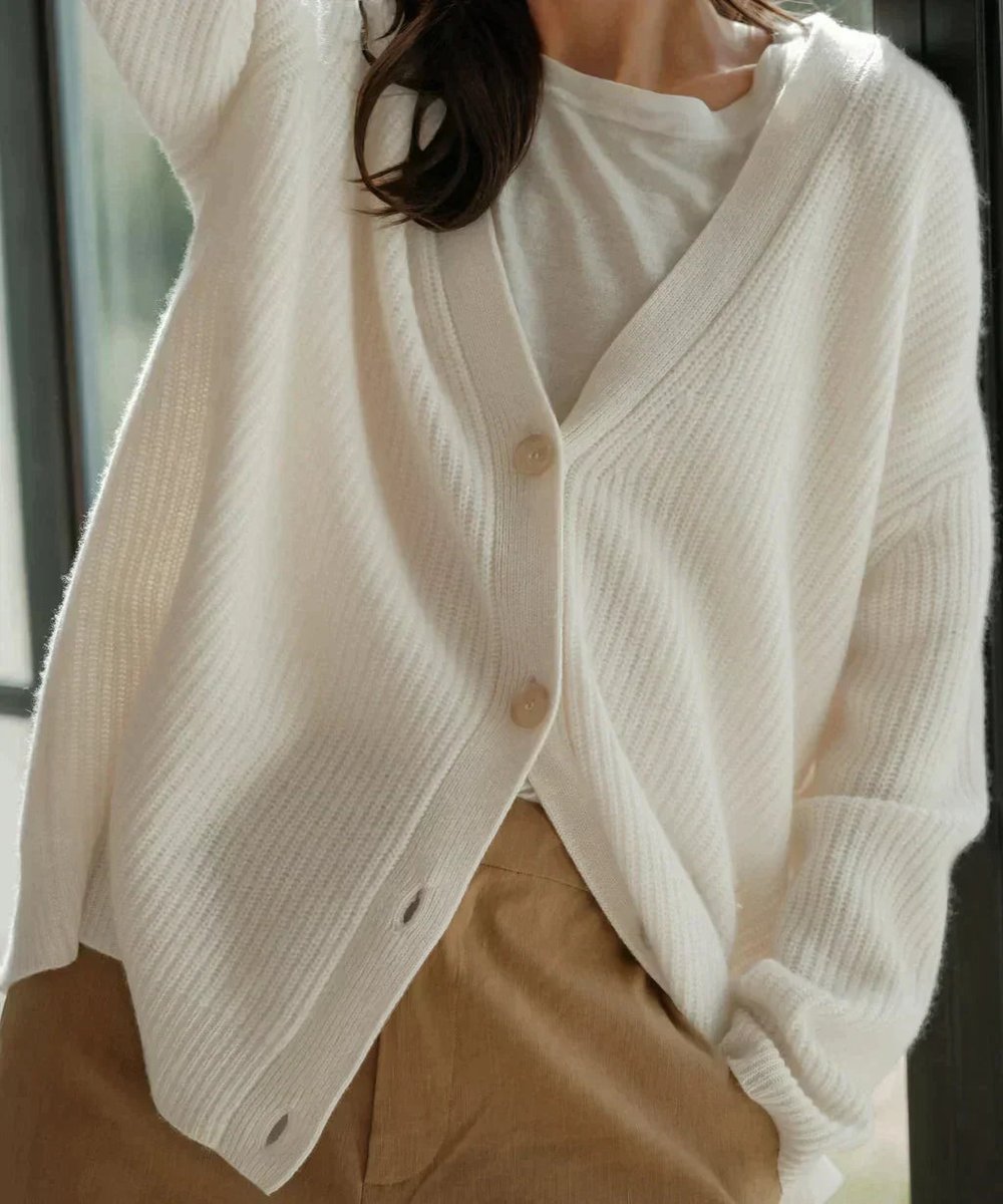 Damen Kaschmir-Cardigan mit V-Ausschnitt | Oversized Strickjacke aus 100 % Kaschmir mit Knopfleiste und gerippten Bündchen