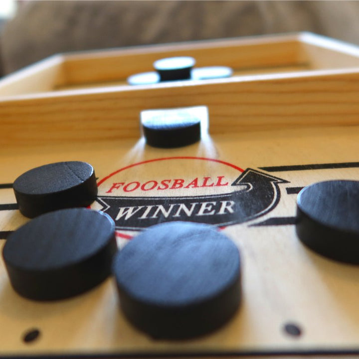Fast Skill Game for 2 Players | Mini Shuffleboard Sling Puck Made of Wood | Family Game from Age 6 | 35×22.3 cm