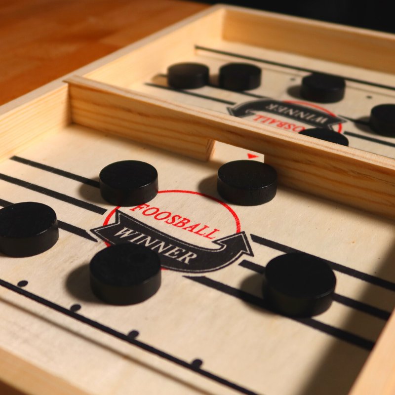 Fast Skill Game for 2 Players | Mini Shuffleboard Sling Puck Made of Wood | Family Game from Age 6 | 35×22.3 cm