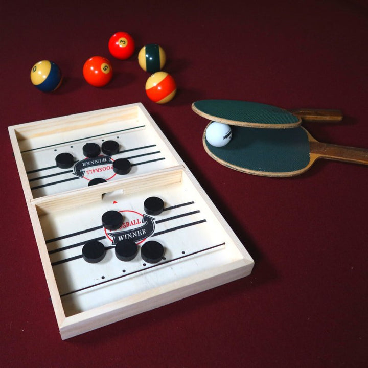 Fast Skill Game for 2 Players | Mini Shuffleboard Sling Puck Made of Wood | Family Game from Age 6 | 35×22.3 cm