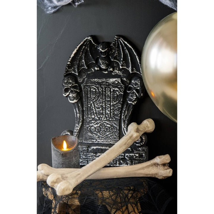 Halloween Grabstein RIP 36 cm | Verwittertes Grabsteinkreuz aus Schaumstoff für Halloween- und Friedhofsdeko