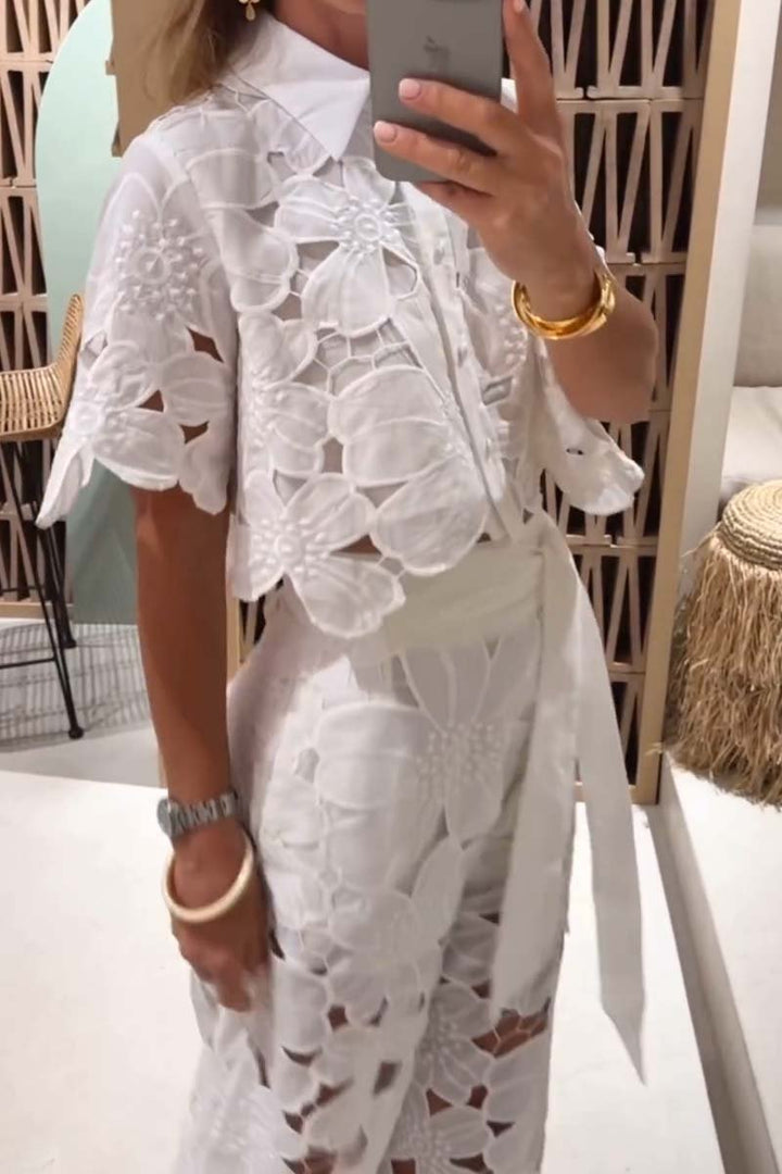 Damen Zweiteiler mit Spitzenbesatz | Florales Oberteil und Hose mit weitem Bein | Größen S-2XL