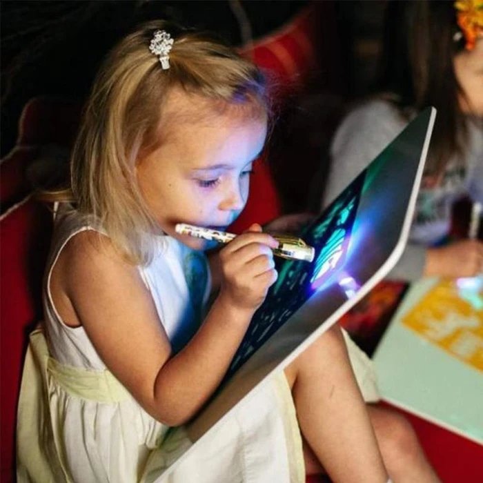 LichtKritzeln™ Beleuchte kreative Köpfe