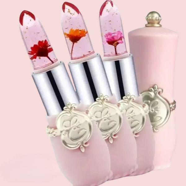 Lip balm with pH reaction | Instantly soft, cared-for lips | Long-lasting moisture &amp; protective barrier | With fragrance
