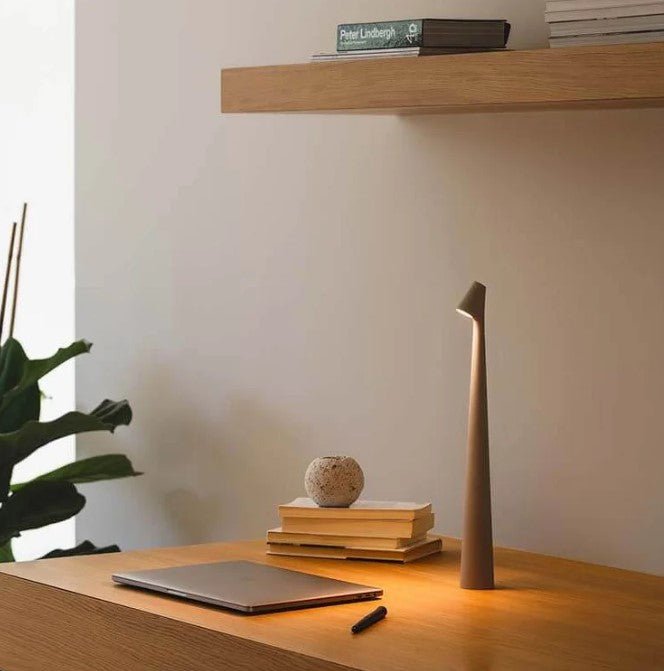 Rechargeable LED table lamp made of polycarbonate | 2700K warm white | 3 brightness levels at the push of a button | 35/45 cm | 5 colors