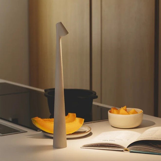 Rechargeable LED table lamp made of polycarbonate | 2700K warm white | 3 brightness levels at the push of a button | 35/45 cm | 5 colors