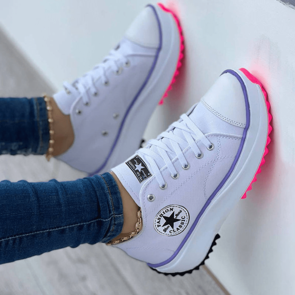 Damen Plateausneaker Annika | Trendige Plateausohle &amp; Schnürung | Bequem &amp; vielseitig für Alltag und Freizeit