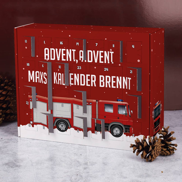 Feuerwehr Adventskalender zum Befüllen | Personalisierter Weihnachtskalender mit 24 Türchen, Feuerwehrauto und Wunschtext