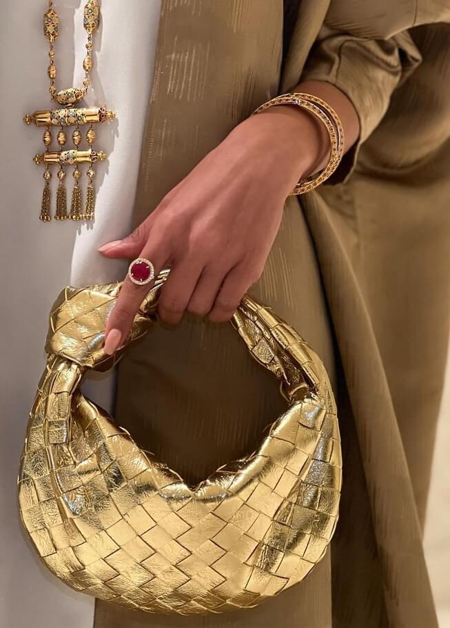 Dámska crossbody taška | Pletený dizajn | Vegánska koža a strieborné detaily | MiniTextil