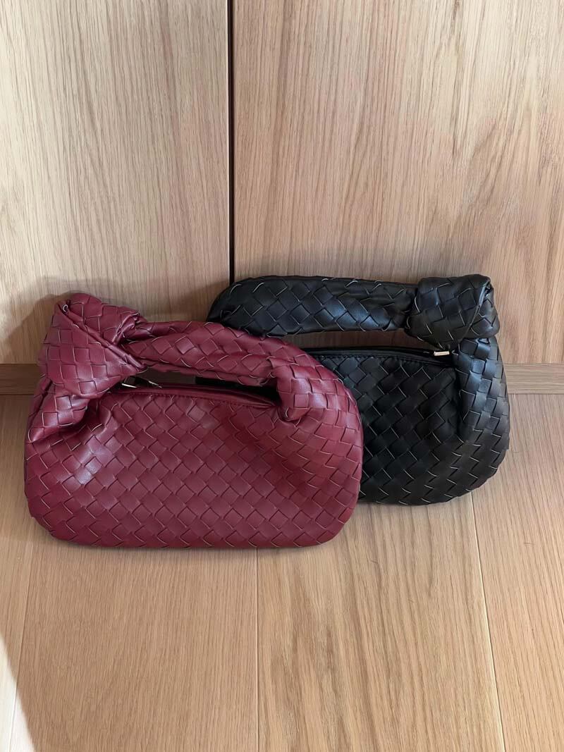 Dámska crossbody taška | Pletený dizajn | Vegánska koža a strieborné detaily | MiniTextil