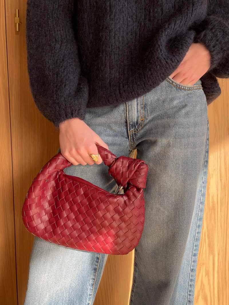 Dámska crossbody taška | Pletený dizajn | Vegánska koža a strieborné detaily | MiniTextil