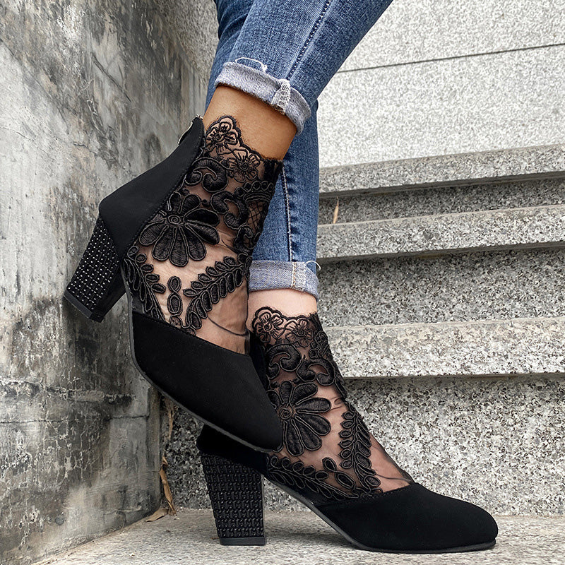 EleganteSpitze™ Schick und elegant