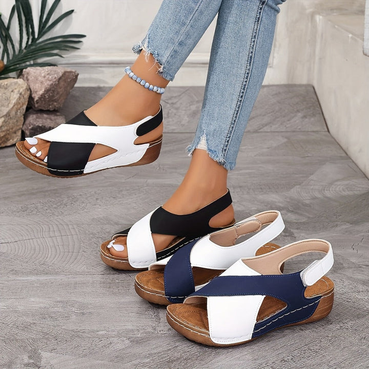 LeatherStrap™ Comfortable crisscross design