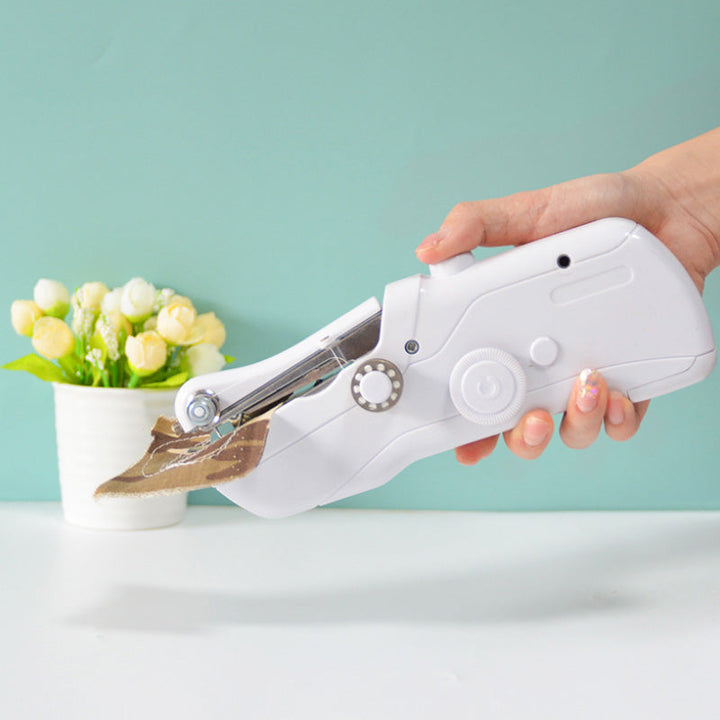 Mini machine à coudre électrique portable 21×3,5×6,5 cm | 3 vitesses pour tissus fins &amp; épais | Poignée ergonomique | Set d’accessoires