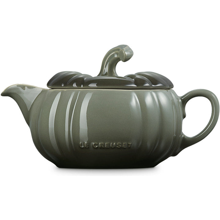 Sauciere aus Steinzeug 400 ml | Le Creuset Kürbisdesign in Thyme Grün mit Deckel | Tropffreier Ausgießer und ergonomischer Griff