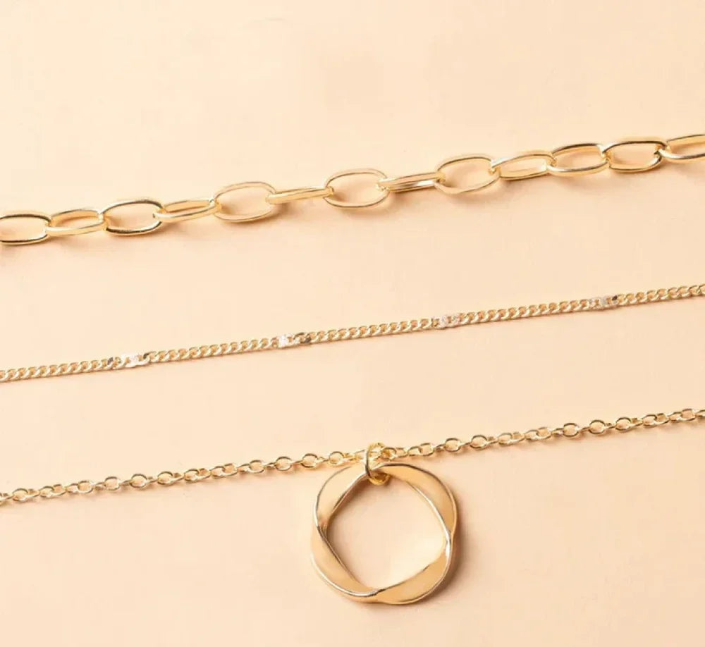 Vintage Gold Mehrschichtige Halskette mit Anhänger | Eleganter Damen-Schmuck mit Steinbesatz | Zeitloses Layering-Design